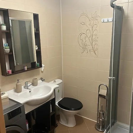 Old Town Elegance Apartment
